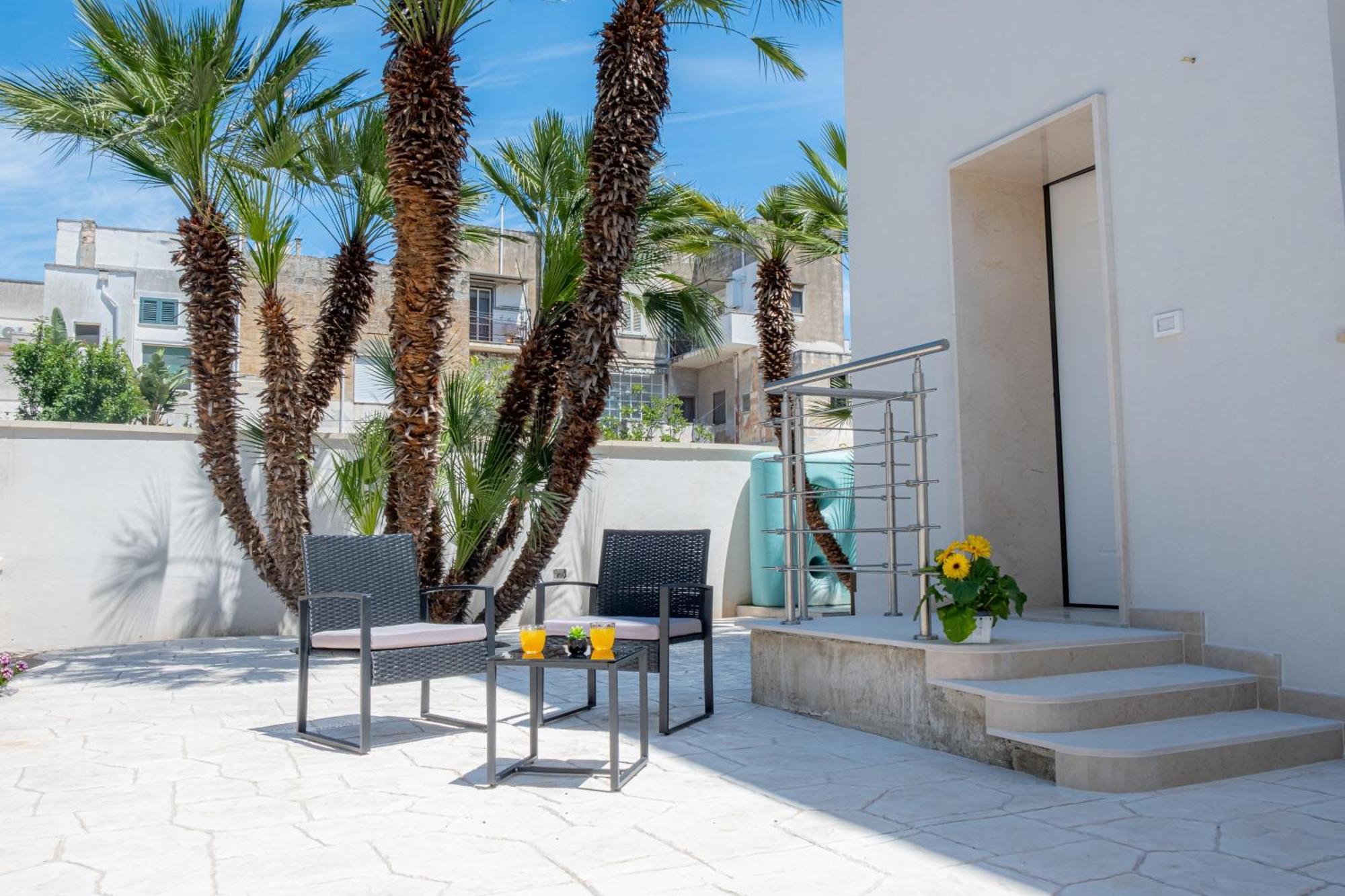 Ferienwohnung Elegante Bilocale Con Giardino Lecce Exterior foto
